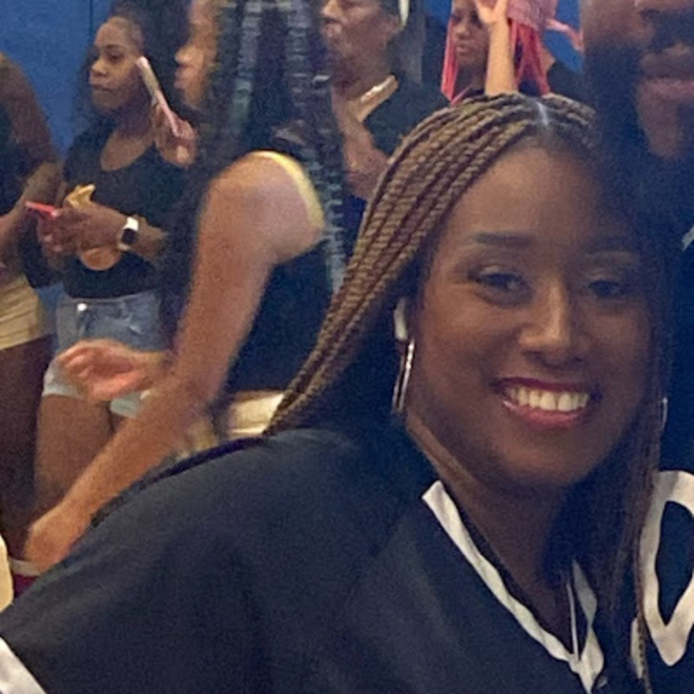 Meet your Posher, Nadia